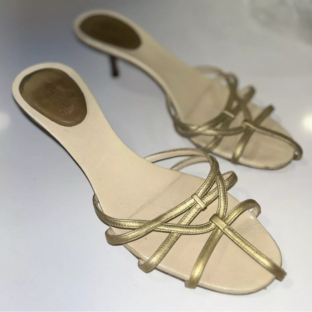 Gucci VINTAGE Gold Leather Sandals Kitten Heels Size 38